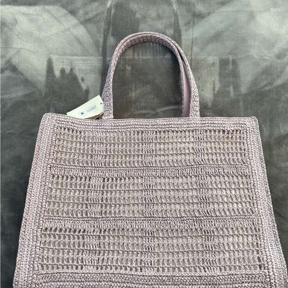 Tory Burch Ella Hand-Crochet Large Tote - Picture 4 of 4